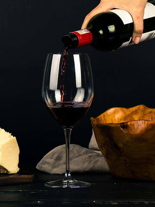 Red Wine: A Popular Types of Wine with Rich Flavors and Distinct Characteristics