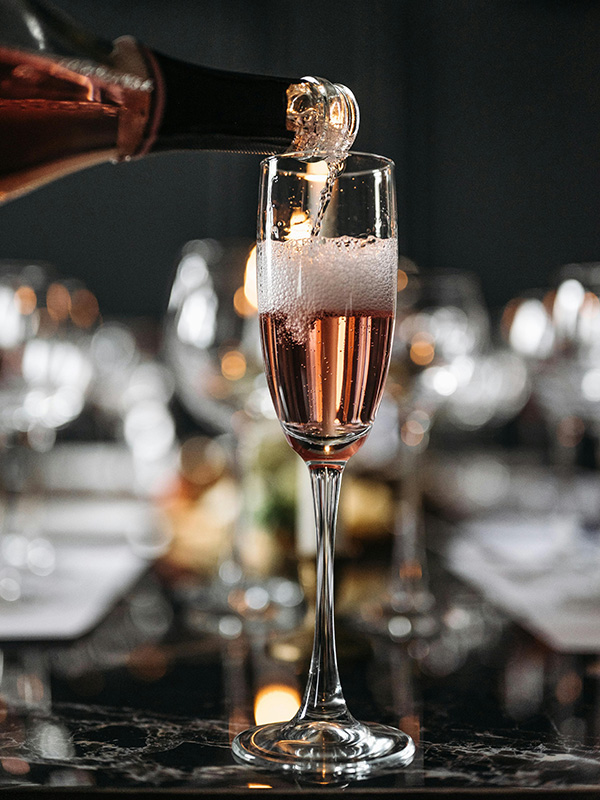 Rose Wine: A Rich and Flavorful Type of Wine for Every Occasion